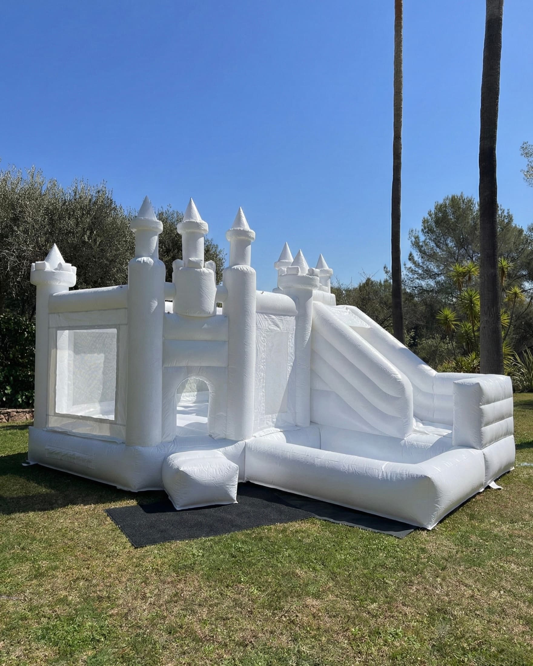 White Party - Photo 1